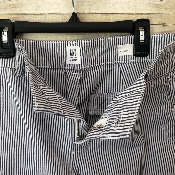 Gap Stripes Bermuda Shorts - Picture 3 of 4